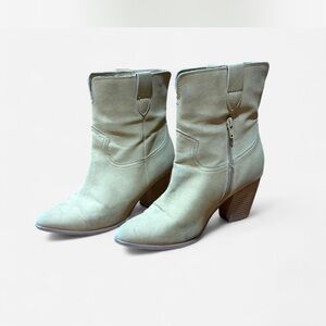 MIA Cream Heeled Boots